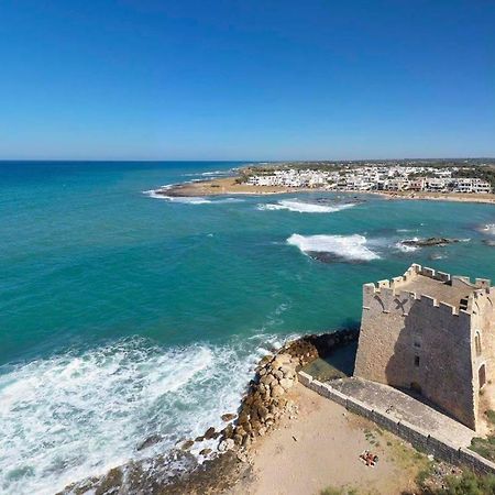 Castle On The Sea Apartment Torre Santa Sabina Bagian luar foto