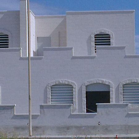 Castle On The Sea Apartment Torre Santa Sabina Bagian luar foto